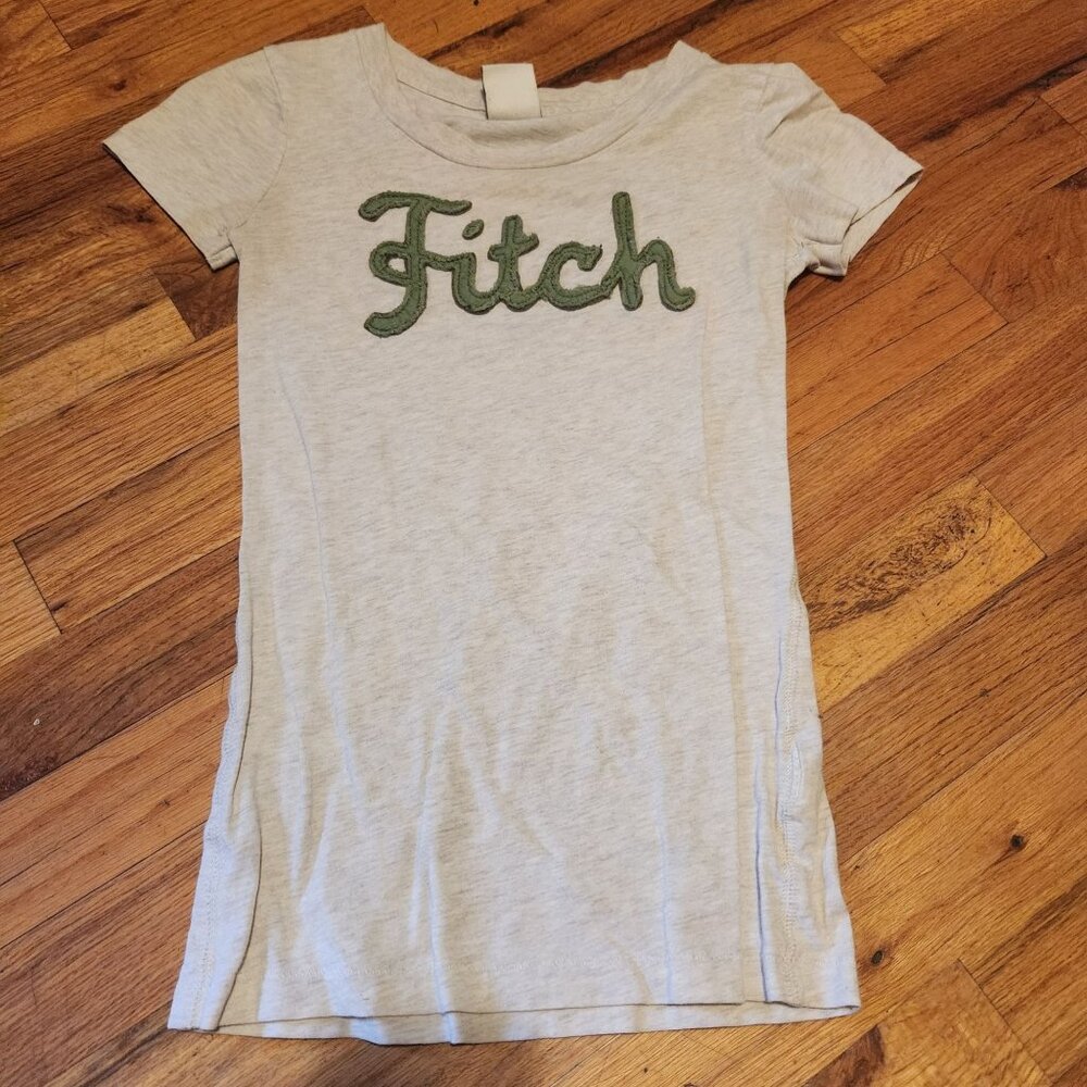 Abercrombie & Fitch X-Small Gray Babydoll T-Shirt With Green "Fitch" Applique Vi